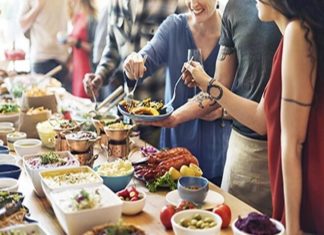 The rule of ‘three before four’ in buffet dining, what is it?