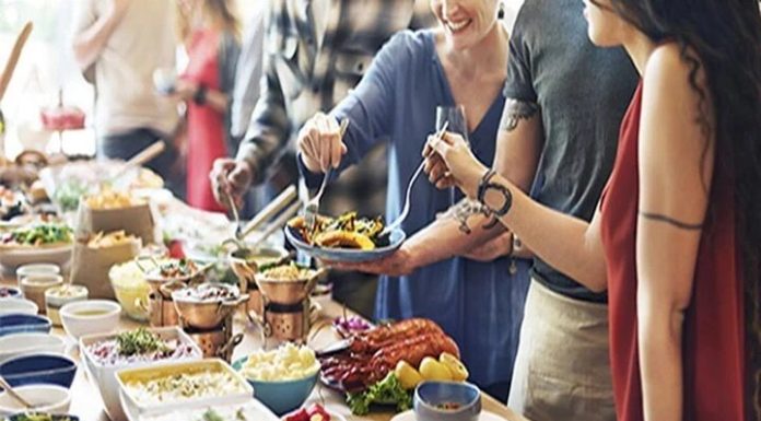 The rule of ‘three before four’ in buffet dining, what is it?