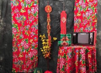 Shopping for Áo dài and Chăn con công to make your Tết more joyful and vibrant