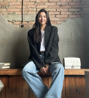 Fashionable Tips for Stylishly Mixing Oversized Coats and Outfits