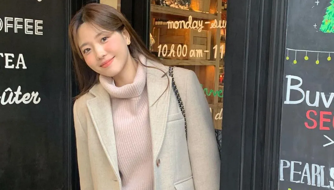 Learn how to style a blazer like Korean celebrities for a stunning look