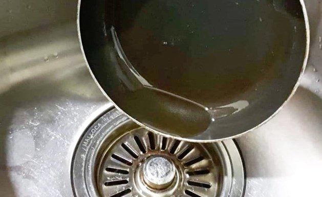 Clogs in Drain Pipes: Important Notes for Women