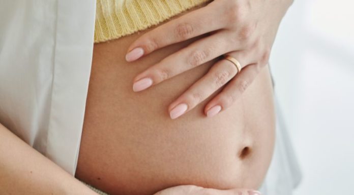 Can a pregnant belly sit? The difference between a pregnant belly and a fat belly.
