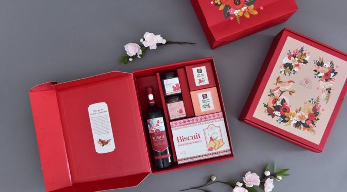 Meaningful and classy ways to choose Tet gift boxes for bosses in the Year of the Tiger 2024