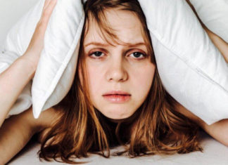 4 Tips to Revitalize Your Skin After a Late Night