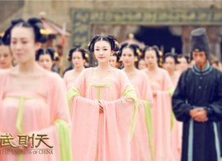 Servants of the past: A day in the life of courtly women tending to the emperor and ministers at night – What are they serving?