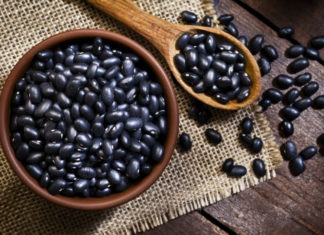 Black soy milk: Nutritious and versatile, but skipping it is better than harming your health