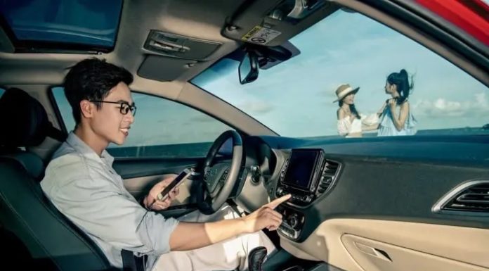 Why is the car still hot even with the air conditioner on during the summer?