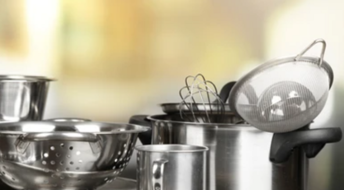 Should I buy household items in 304 or 316 stainless steel?