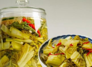 People who should not eat pickles, no matter how much they crave them