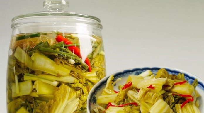 People who should not eat pickles, no matter how much they crave them