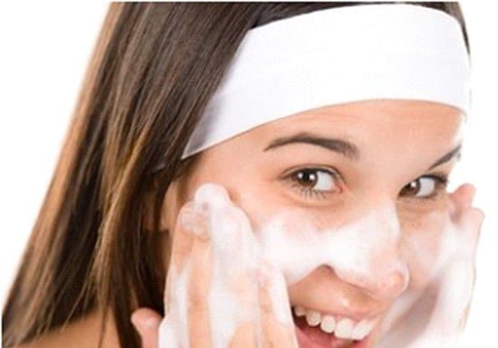 5 Easy and Affordable Skin Care Tips for Lazy Girls