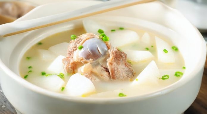 Bone broth for this spice type, quick tender bones, clear broth, sweetly aromatic.