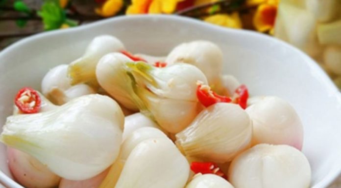 Who should avoid eating salted pickled vegetable during Tet holiday?