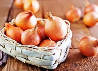 Choose heavy or light when selecting onions