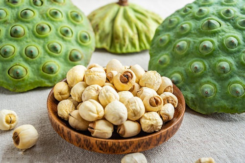 How to keep lotus seeds fresh for a long time, so they remain delicious throughout the year