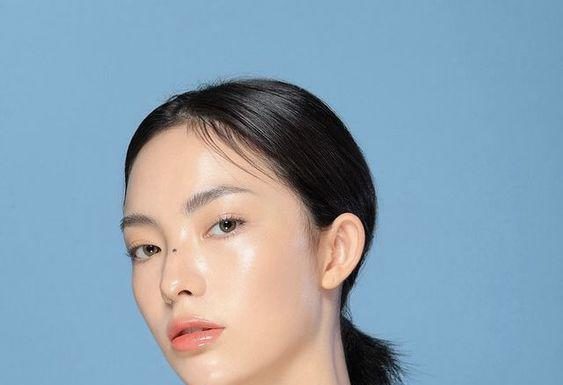 2 Basic Serums to Address All Imperfections, Rejuvenating and Perfecting Your Skin