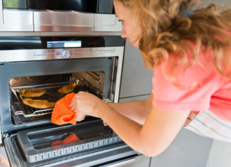 Great Tips for Using a Microwave Oven in the Right Way