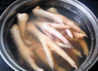 Delicious Delicacy: Crispy, Tender, and Flavorful Chicken Feet