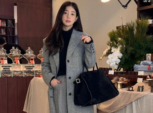3 Korean beauties reveal their stylish and sophisticated outfits for chilly days