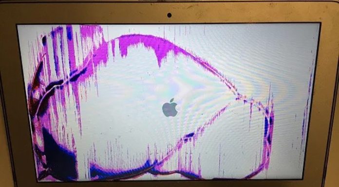 Signs of Laptop Screen Ink Bleeding and Detailed Solutions