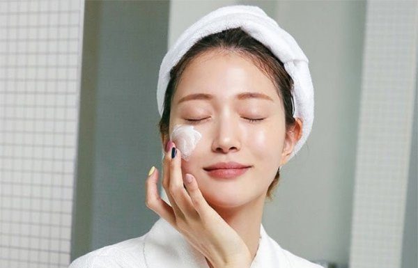 6 Beauty Hacks for Women: Stay Youthful No Matter Your Age