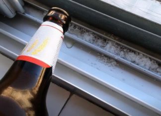 How to easily clean dirty windows with these 5 simple tips