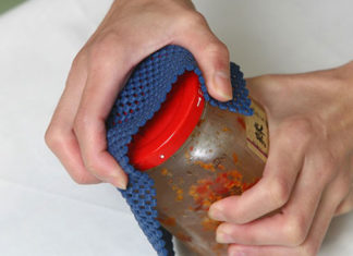 7 Simple Ways to Open a Tight Screw Cap