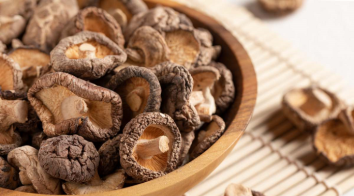 Tips for selecting dried shiitake mushrooms