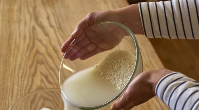 Rice: Add a secret ingredient to make it shiny, fluffy, and fragrant