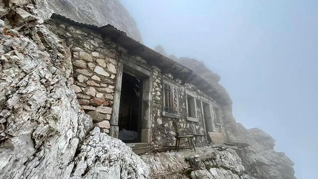 Remote Mountain House: Centuries without Neighbors, Unmovable