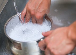 “Cooking with Aluminum: The Surprising Impact on Food Taste and Quality”