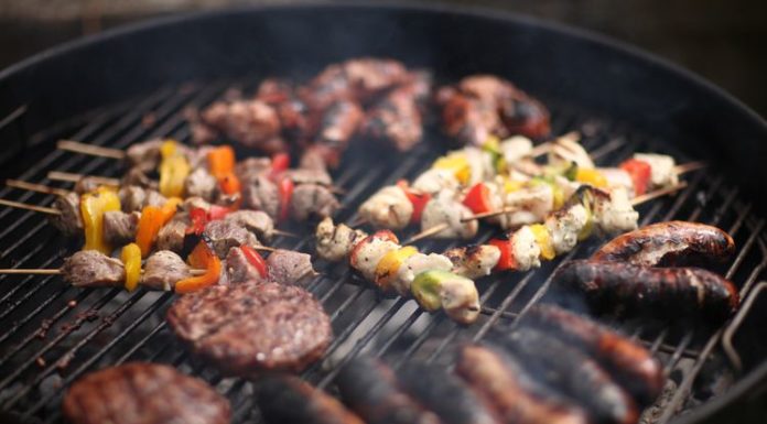 4 Ways to Reduce Cancer-Causing Substances When Grilling Meat