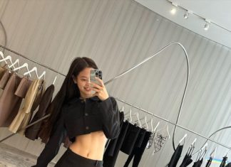 The famous female stars can’t ignore the craze for high school girl style that rejuvenates their looks