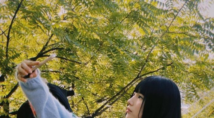 Sweet pastel colors make stylish beauties fall in love even in cold weather.