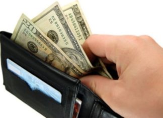 A Man Who Truly Loves You Will Give You These 4 Things: Check If Your Partner Has Them.