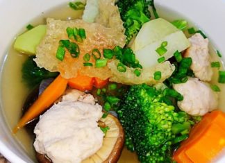 Delicious and Traditional Mixed Vegetable Soup Recipe for a Festive Lunar New Year Feast, Loved by Everyone in the Family