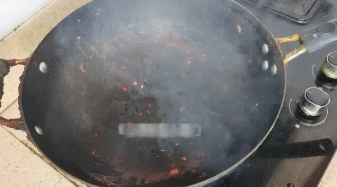 Restaurant Chef’s Tip: Banish burnt bottoms with these magic drops, and your pot will look brand new in an instant.