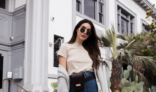 Wide-leg Jeans: The Popular Choice for Women