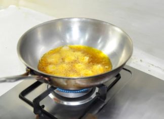 No matter what you’re frying, just add a spoonful of this powder to the pan, no splattering oil, golden crispy food, crunchy and delicious