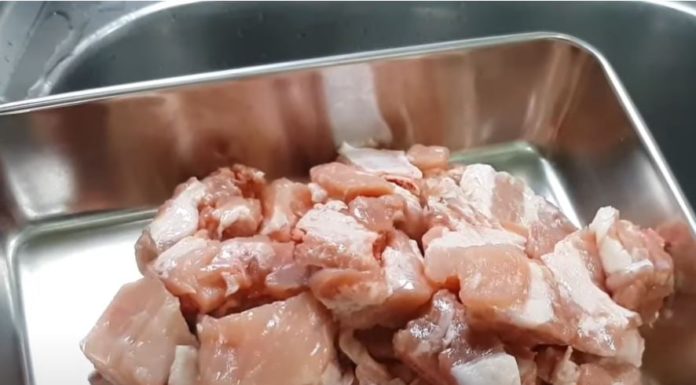 Don’t boil pork ribs, do it this way to remove impurities, no odor