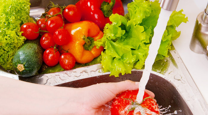 How to Properly Clean Fruits and Vegetables?