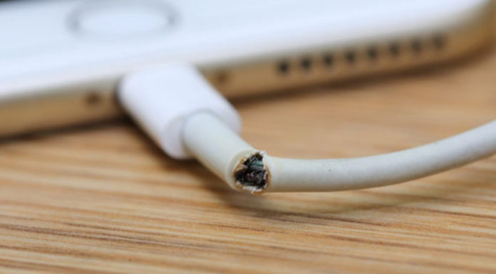 Simple tip to protect your iPhone/iPad charging cable from breaking