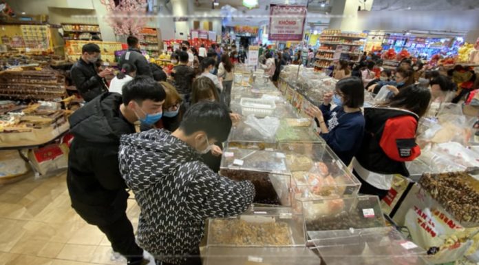 7 Things to Avoid when Shopping for Tet at the Supermarket, Especially During Sales