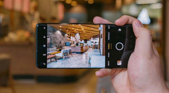 What is a Smartphone? Are you aware of all the outstanding features of a smartphone?