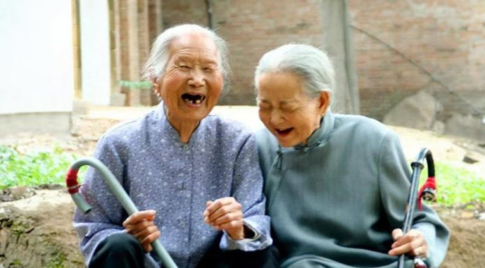 Two Simple Habits to Extend Lifespan that Not Everyone Knows: It’s Not about Sleeping Early or Exercising