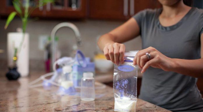 7 Mistakes in Storing Breast Milk That Many Mothers Make and Affect Their Baby’s Digestive System