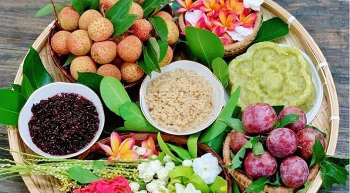 Prayers and Offerings for the Traditional Tet Doan Ngo 2023