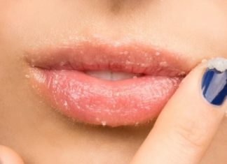 4 Tips to Treat Dark Lips for the Ladies Who Wear Lipstick Regularly