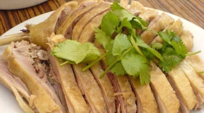 “Duck a l’Orange: Enhancing a Classic Dish to Perfection”